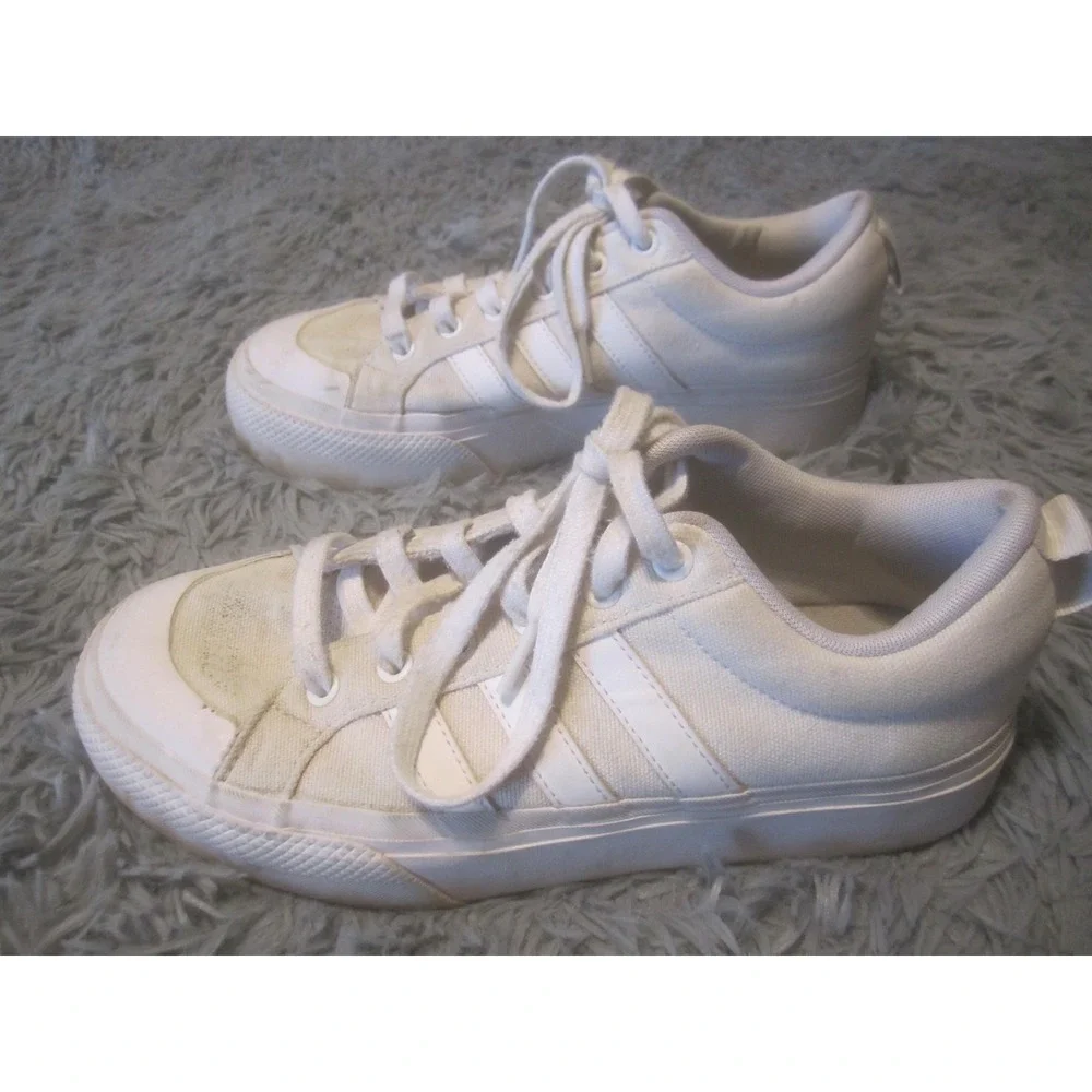 Adidas Shoes Womens Size 9 White Canvas Low Top Casual Sneakers Lace Up